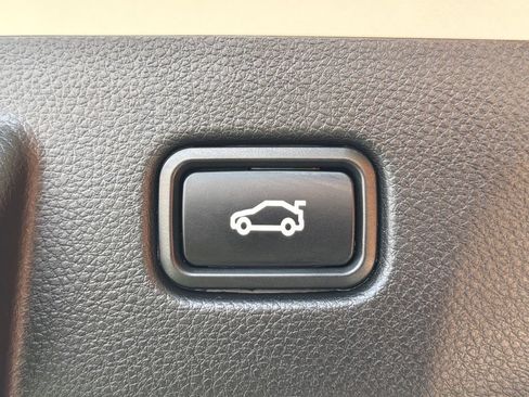 Used 2024 Kia Seltos S FWD image 36