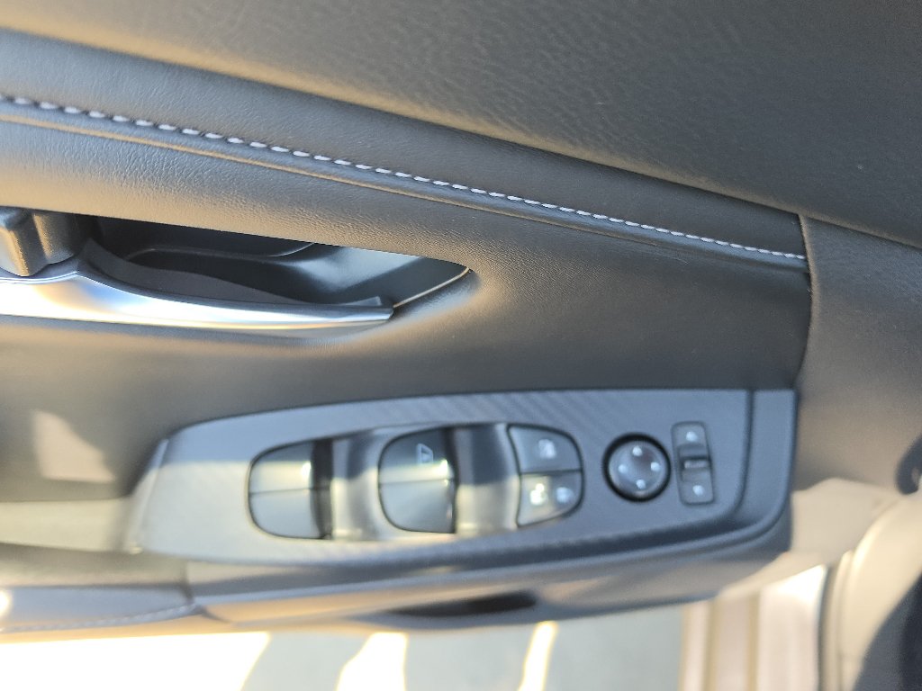 Used 2024 Nissan Sentra SV FWD image 21
