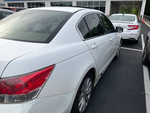 Used 2009 Honda Accord EX image 5