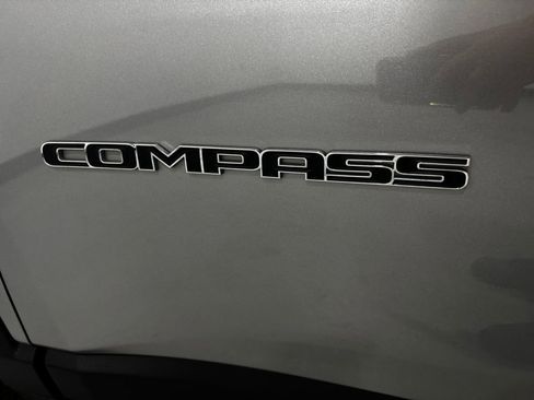 Used 2023 Jeep Compass Limited AWD/4WD image 34