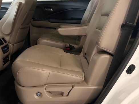 Used 2017 Honda Pilot Elite image 23