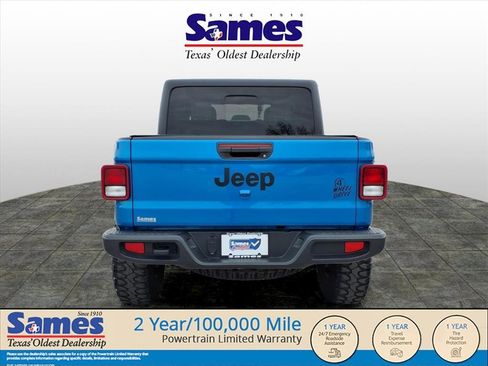 Used 2022 Jeep Gladiator Willys image 10