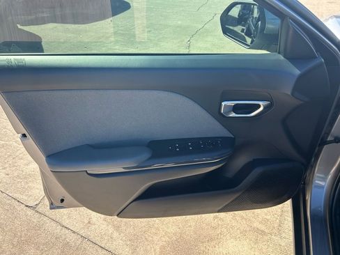 Used 2025 Kia K4 EX image 46