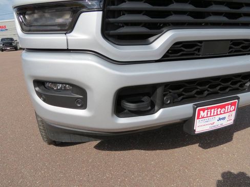 Used 2026 RAM 2500 Big Horn AWD/4WD image 9
