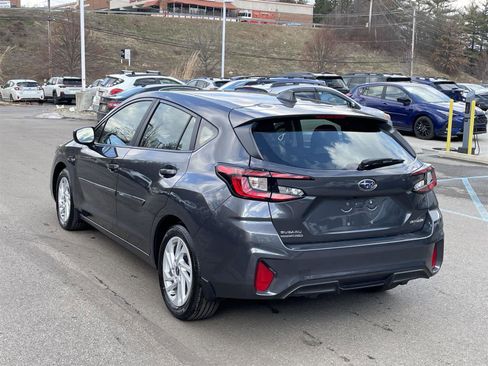 Used 2025 Subaru Impreza 2.0i image 3