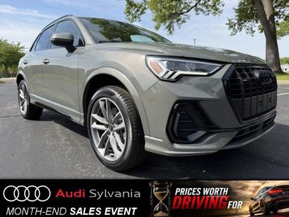 Certified 2025 Audi Q3 2.0T Premium w/ Convenience Package