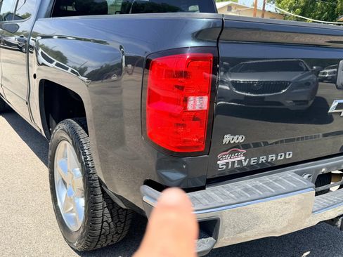 Used 2018 Chevrolet Silverado 1500 LT w/ Texas Edition RWD image 4