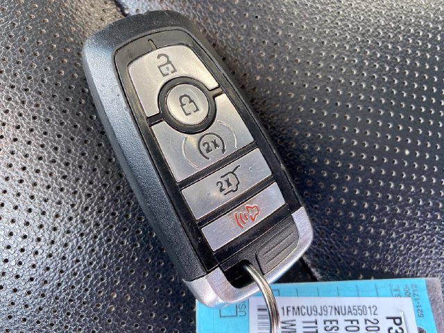 Used 2022 Ford Escape Titanium AWD/4WD image 25
