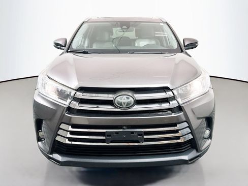 Used 2018 Toyota Highlander Limited Platinum AWD/4WD image 2