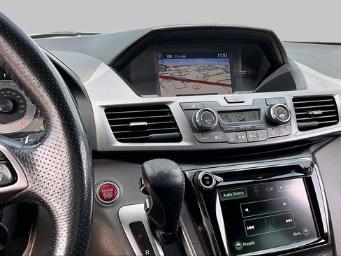 Used 2014 Honda Odyssey Touring image 5