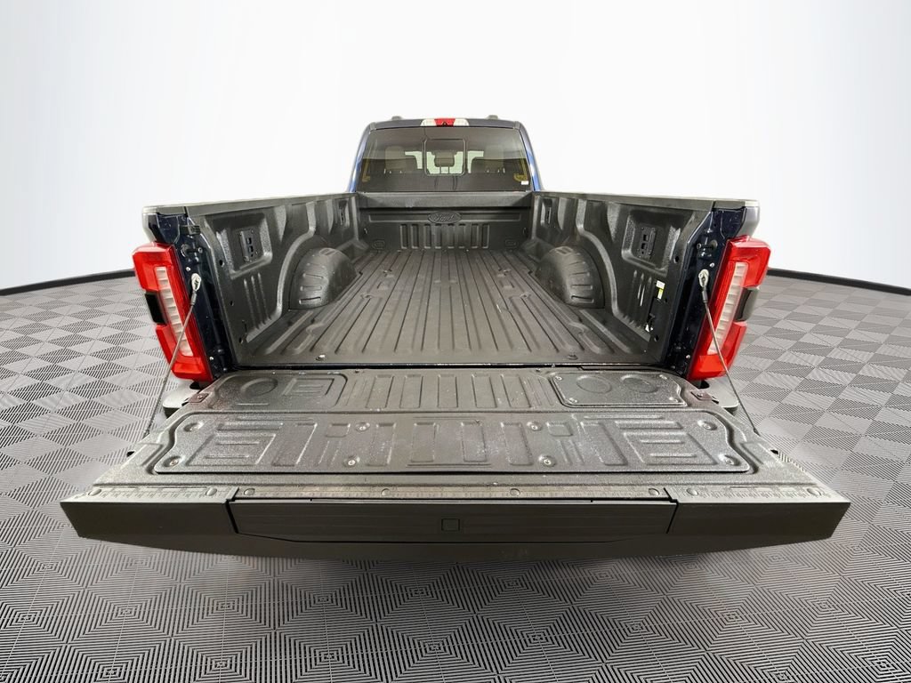 Used 2024 Ford F350 Lariat w/ Lariat Ultimate Package AWD/4WD image 27