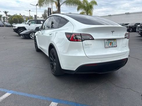 Used 2021 Tesla Model Y Long Range AWD/4WD image 4