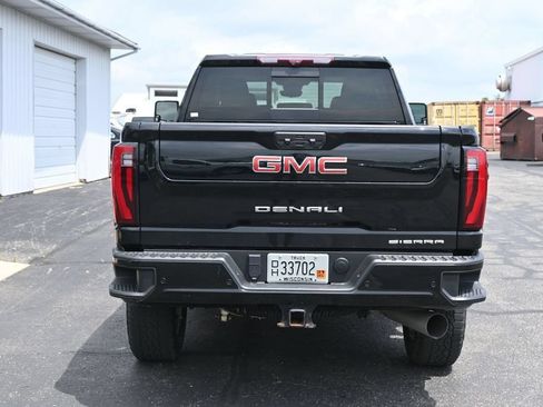 Used 2024 GMC Sierra 3500 Denali w/ Technology Package AWD/4WD image 10
