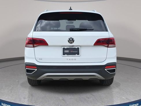 Used 2024 Volkswagen Taos SE image 7