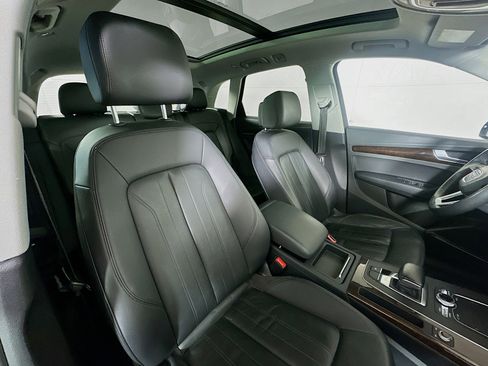 Used 2018 Audi Q5 2.0T Premium Plus w/ Premium Plus Package image 29