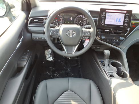 Certified 2024 Toyota Camry SE w/ Cold Weather Package AWD/4WD image 8