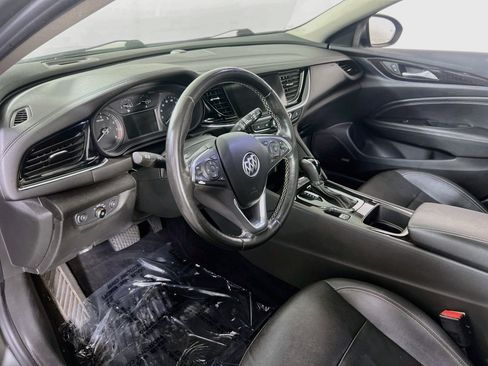 Used 2019 Buick Regal Essence w/ Driver Confidence Package I AWD/4WD image 9
