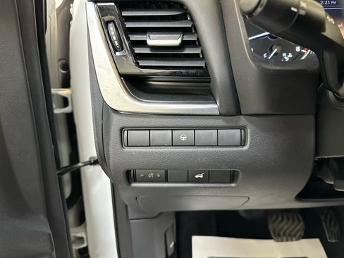 Certified 2023 Nissan Rogue SV w/ SV Premium Package image 22