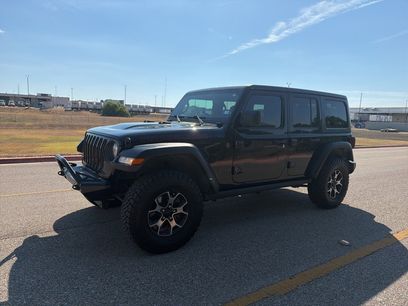 Used 2018 Jeep Wrangler Unlimited Rubicon w/ Cold Weather Group