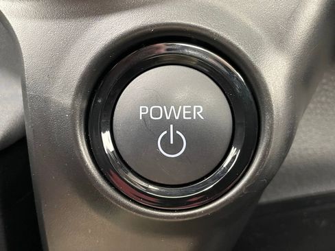 Used 2025 Toyota Sienna XSE image 34