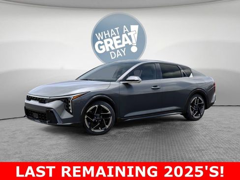 New 2025 Kia K4 GT-Line w/ GT-Line Premium Package image 3