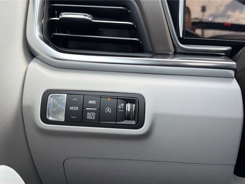 New 2026 GMC Terrain Denali w/ LPO, Floor Liner Package image 13