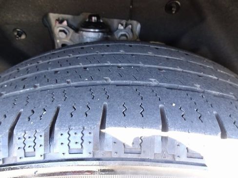 Used 2021 Ford Explorer Limited w/ Equipment Group 301A image 38