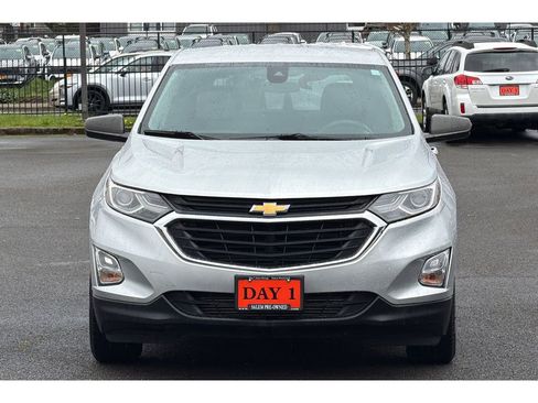 Used 2020 Chevrolet Equinox LS w/ LS Convenience Package image 11