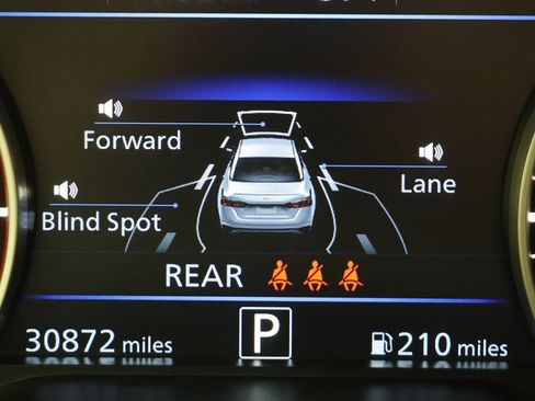 Used 2024 Nissan Altima 2.5 SR image 18