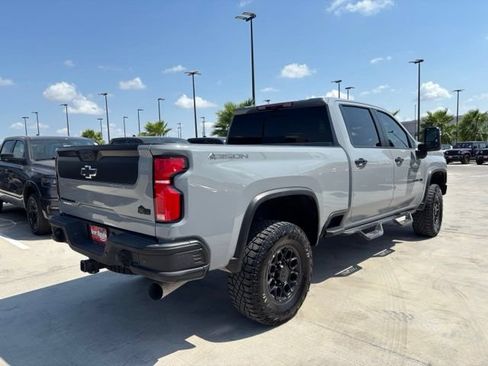 Used 2025 Chevrolet Silverado 2500 ZR2 w/ ZR2 Bison Edition AWD/4WD image 6