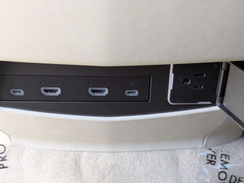 Certified 2023 Cadillac Escalade ESV Sport Platinum w/ LPO, ONYX Package AWD/4WD image 9