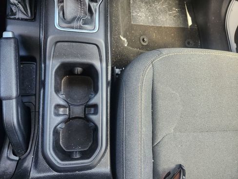 Used 2025 Jeep Wrangler Unlimited Sport AWD/4WD image 17