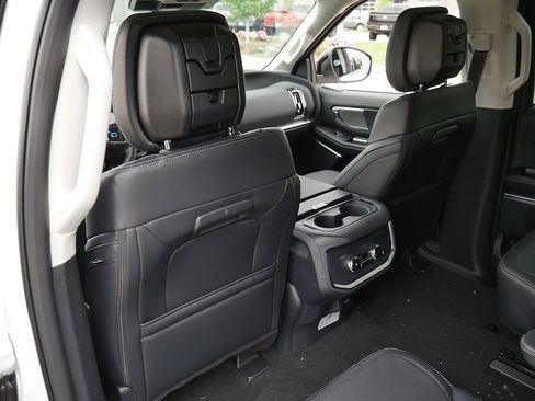 New 2026 Ford Expedition Max Platinum w/ Driver's Package AWD/4WD image 14