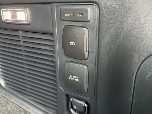 Used 2025 Ford Expedition Tremor AWD/4WD image 34