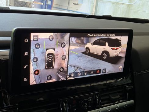 New 2026 Nissan Pathfinder Platinum image 21