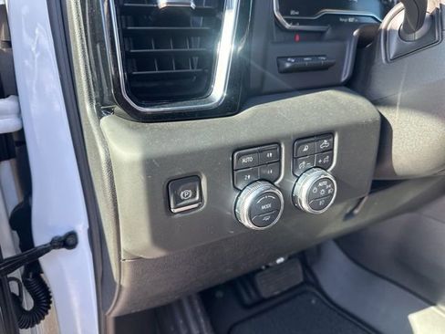 New 2025 GMC Sierra 2500 Denali w/ Denali Reserve Package image 16