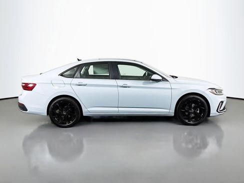 New 2026 Volkswagen Jetta SE image 8