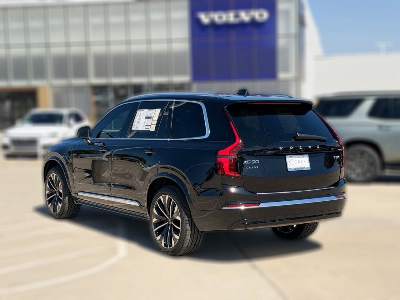 New 2026 Volvo XC90 T8 Plus w/ Protection Package Premier AWD/4WD image 4