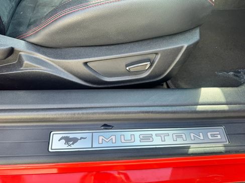 Used 2016 Ford Mustang GT Premium RWD image 30