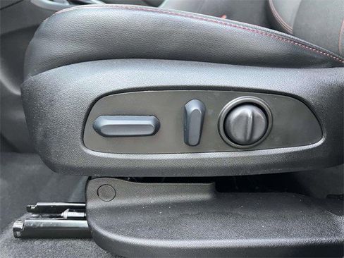 Certified 2023 Chevrolet Equinox RS image 20