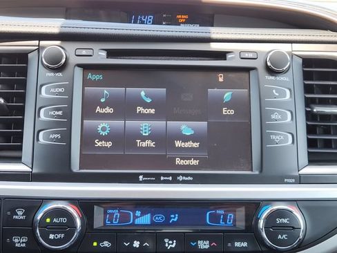 Certified 2018 Toyota Highlander Plus FWD image 16