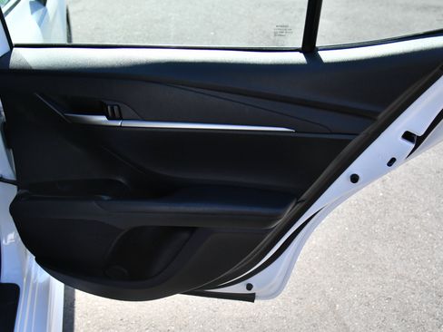 Used 2026 Toyota Camry SE FWD image 41