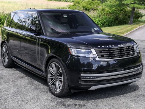 Used 2025 Land Rover Range Rover Long Wheelbase SE AWD/4WD image 12