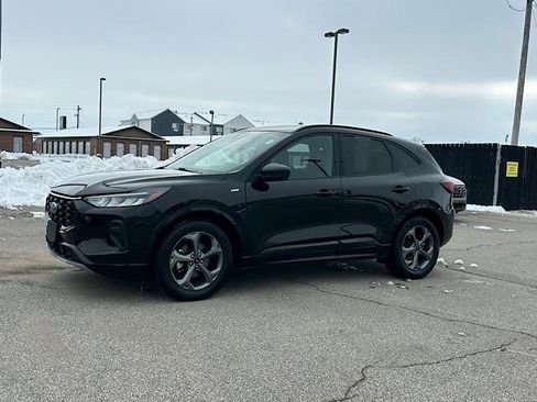 Used 2024 Ford Escape ST-Line image 2