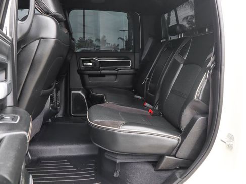 Used 2021 RAM 2500 Laramie w/ Night Edition AWD/4WD image 45