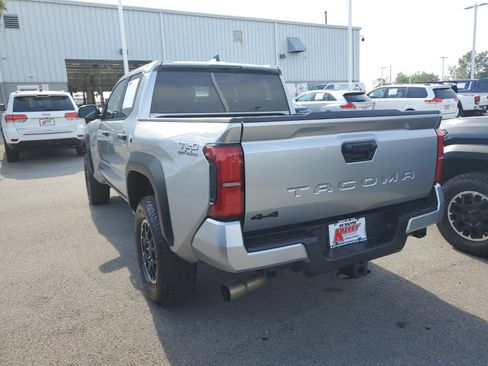 Used 2024 Toyota Tacoma TRD Off-Road AWD/4WD image 3