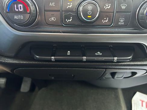 Used 2017 Chevrolet Silverado 1500 LT w/ All Star Edition AWD/4WD image 27