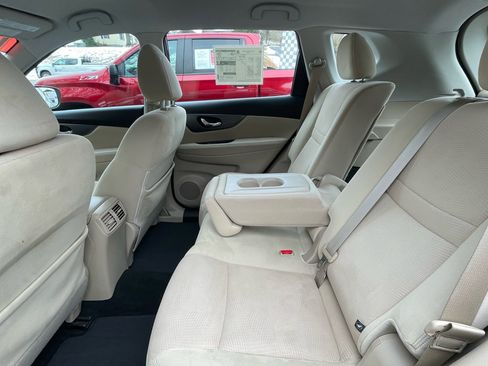 Used 2016 Nissan Rogue S image 23