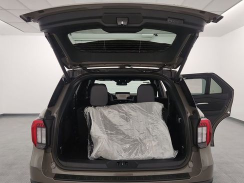 New 2026 Ford Explorer Tremor image 32