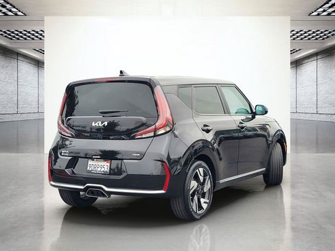 Used 2023 Kia Soul GT-Line FWD image 6